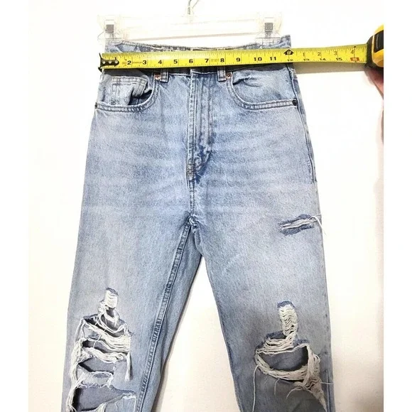 Zara Distressed Light Wash Mom Jeans Womens Size 0 Acid Washed Tapered Leg Denim - Picture 5 of 8
